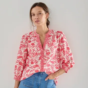 Dámská halenka Halenka s 3/4 nabíranými rukávy a potiskem režná/malinová 48