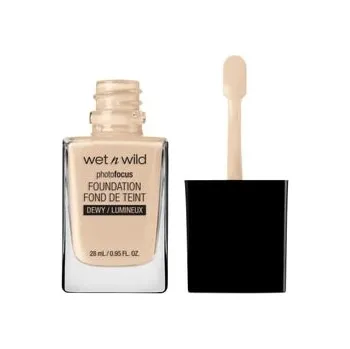 Kosmetika wet n wild Photo Focus Foundation Dewy Tekutý základ