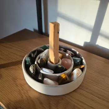 Čajovna Betonový stojánek na Palo Santo průměr 14 cm, vhodný i na stolní svíčky, přírodní barva