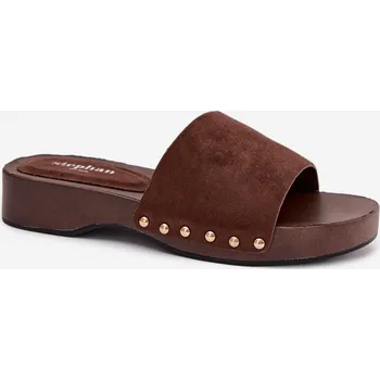 Dámské žabky Dámské žabky se zlatými přezkami čokoládové Ferinna 39