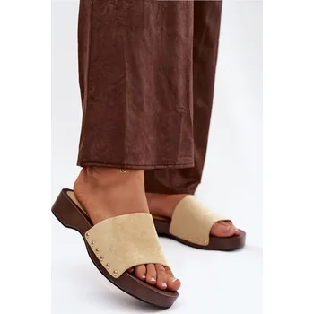 Dámské žabky Dámské žabky se zlatými sponami Žluté Ferinna 36