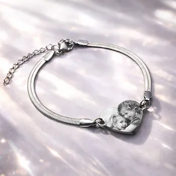 Náramek Dámský náramek z chirurgické oceli Srdce Glam stříbrný