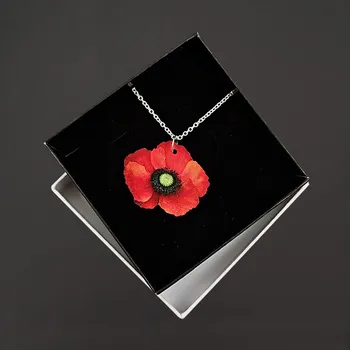 Přívěsek AMADEA Dřevěný příívěsek na krk vlčí mák, 4x3 cm, český výrobek