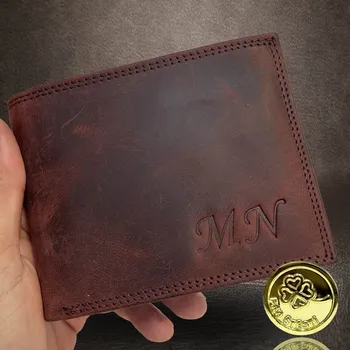 Peněženka Luxusní bordo kožená peněženka s vlastním monogramem – prvotřídní pravá kůže a výjimečná barva Vyberte variantu: + ražba monogramu (C) Klasicky Times N. Roman + Akce - zlatá mince Pro štěstí ZDARMA