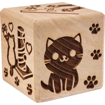 Dřevěná hračka Gravírovaná dortová kostka Goody Woody, 6 cm, bukové dřevo, 6 vzorů, kočky