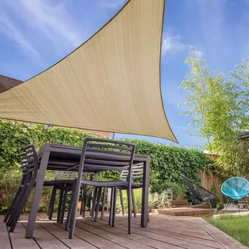 Slunečník Stínící plachta trojúhelník 5x5x5 m béžová