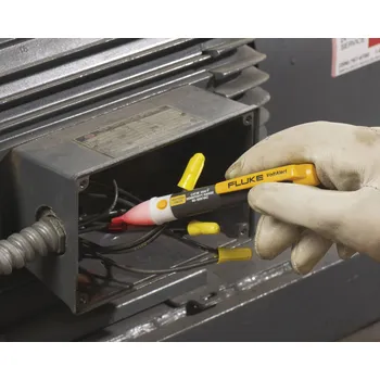 Multimetr Fluke FLK2AC/200-1000V5 bezdotyková zkoušečka napětí CAT IV 1000 V LED, sada 5 ks