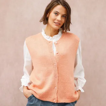 Dámská vesta Úpletová volná vesta na knoflíky meruňková 34/36