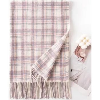 Šála Šála Karo Fialová