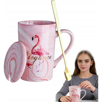 Keramický hrneček na kávu, krásně zabalený v růžové krabička.