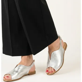 Dámská obuv Dámské stříbrné kožené sandály Letizia s prostřihem na nártu Velikost: 40