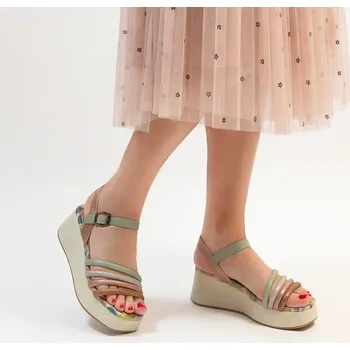 Dámské sandále Dámské barevné páskové sandály na klínku Anekke Velikost: 39