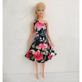 Doplněk pro panenku Barbie - české originální oblečky pro panenku - krátké šaty černé s červenými květy