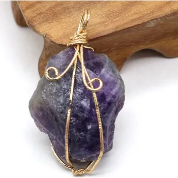 Přívěsek Přívěsek z přírodního kamene drúzy | šperk - fialová