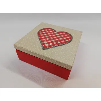 Dárková krabička Dřevěná krabička s víkem 12 x 12 cm - Srdce