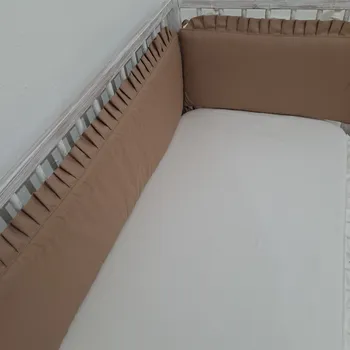 mantinel do postýlky Pro útulný domov Mantinel do postýlky Hnědý