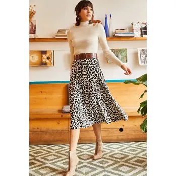 Dámská sukně Dámská černá semišová sukně Olalook s texturou z norka, áčkovým střihem a elastickým pasem Olalook Other 2274334