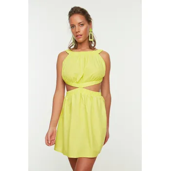 Dámské šaty Dámské šaty Trendyol Detail Trendyol krémová 1797924