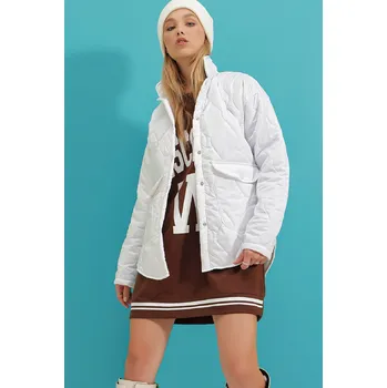 Dámská větrovka Dámská bunda Trend Alaçatı Stili Beige Trend Alaçatı Stili šedá 2046329