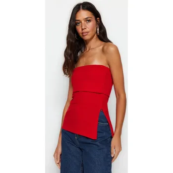 Dámská halenka Trendyol červená kreponová pletená halenka s bezramínkovým límečkem a zipem na boku Trendyol červená 2249581