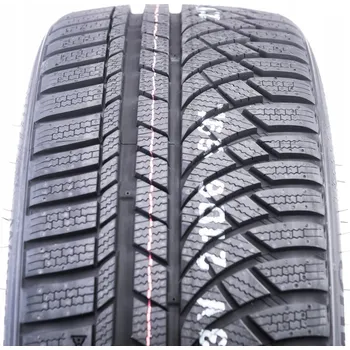 Zimní osobní pneu Zimní pneumatika Kumho WP72 245/35 R19 93 W s přilnavostí na sněhu (3PMSF), zesílená (XL)