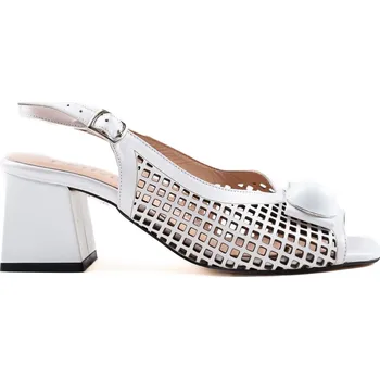 Dámské sandále Dámské bílé sandály na podpatku s perforací Letizia Velikost: 40