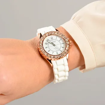 3Pagen Hodinky bílá Průměr 4,1 cm. Náramek délka 22 cm. Včetně knoflíkové baterie.