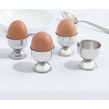 Kuchyňský mlýnek 4 kalíšky na vajíčka stříbrná Výška cca 4,7 cm, průměr cca 3,5 cm.