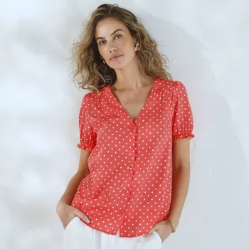 Dámská halenka Halenka s krátkými rukávy a potiskem puntíků korálová 44