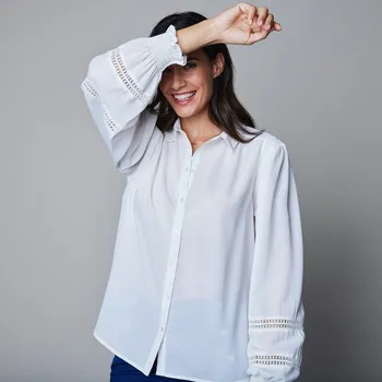 Jednobarevná propínací košile s macramé režná 54