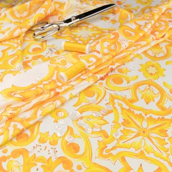 Šifonová hedvábná látka majolica, žlutá barva, materiál na šaty a halenky