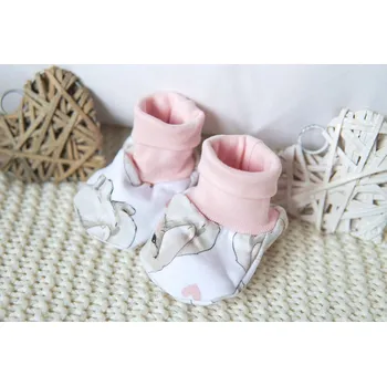 Kojenecké oblečení AMÁLKA Kojenecké capáčky růžové, králíček Velikost: 56-68