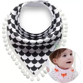 Šátek Dětský šátek s bambulkami – černo‑bílý vzor