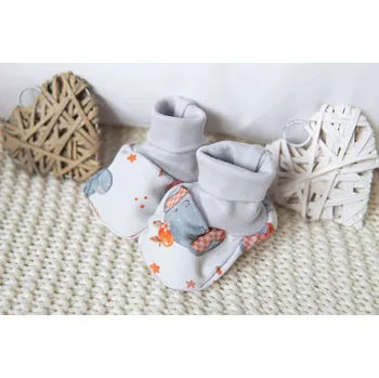 Kojenecké oblečení AMÁLKA Kojenecké capáčky bílo-šedé, slon Velikost: 56-68
