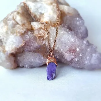 Náhrdelník Sugilit (lavulit) vzácný přírodní minerál - šperk/náhrdelník AUTORSKÁ TVORBA ŠPERKŮ Z MINERÁLŮ