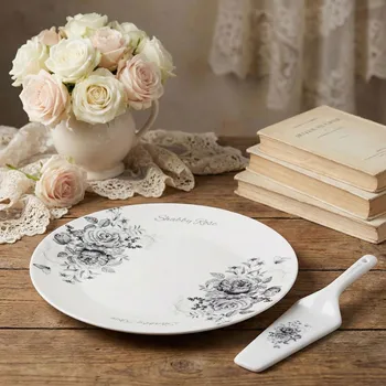 Porcelánový stojan na dort, cukroví a ovoce s dortovou stěrkou SHABBY ROSE bílý 26,5 cm