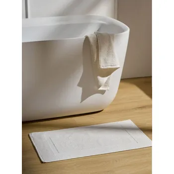 Dámské oblečení Sinsay - Koupelnový kobereček s vánočním motivem - bílá - 508GN-00X - 508GN-00X-ONE