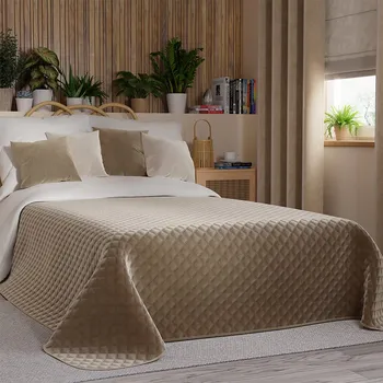 Přehoz na lůžko Přehoz na postel VELVI 001 tmavě béžová 220x240 cm Mybesthome