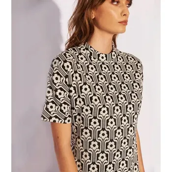 Dámské šaty DESIGUAL Pletené Šaty Karen 22WWVK72 Béžová, Klasický střih