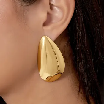 Náušnice Výrazné elegantní náušnice „Golden Flame“ z pozlacené chirurgické oceli č 1930