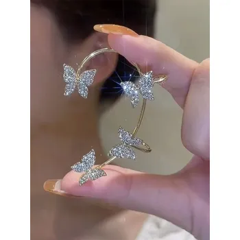 Náušnice Elegantní nasazovací klipsové náušnice dlouhé | náušnice klipsy - EG001Zlatá levá