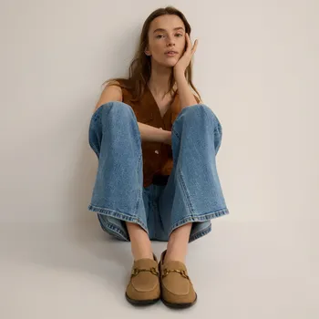 Dámské mokasíny Reserved - Semišové mokasíny s přezkou - béžová - 083CQ-80X - 083CQ-80X-41-3