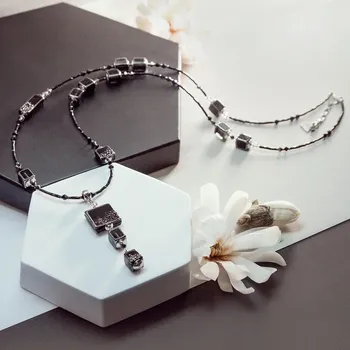 Náhrdelník Lampglas Dlouhý náhrdelník Black Velvet s černými perlami Lampglas NCV5 + 2 měsíce na vrácení zboží