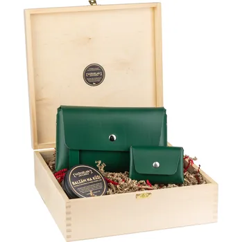 Kosmetická sada Kožedělník Bella DÁRKOVÝ SET kabelky a minipeněženky - zelený pirex Cenově zvýhodněný set kožené kabelky a peněženky.