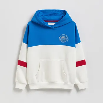 Chlapecká mikina Reserved - Oversize mikina s kapucí - modrá - 585HR-55X - 585HR-55X-158