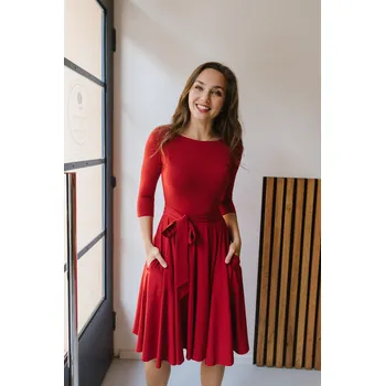 Dámské šaty Šaty tmavá červená S