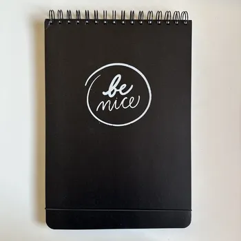 Be Nice Papírový blok černý bez linek horní vazba A4 - ZACHRAŇ MĚ