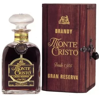 Dárková krabička Brandy Gran Reserva MONTE CRISTO 40%, 0,7 L v dřevěné krabičce (Brandy Gran Reserva MONTE CRISTO 40%, 0,7 L v dřevěné krabičce)