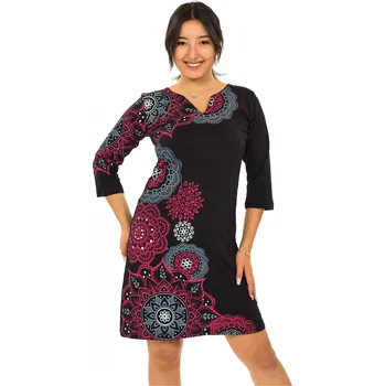 Dámské šaty Himalife Šaty s 3/4 rukávem Ailana - černá s červenou Velikost: 4XL - Móda pro plnoštíhlé, Oblečení nadměrné velikosti