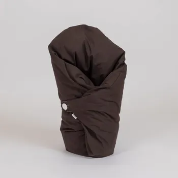 Zavinovačka Tulimese Péřová zavinovačka tmavě hnědá VELIKOST ZAVINOVAČKY: VELIKOST 80X80 CM, VARIANTY PROVEDENÍ: ZAPÍNÁNÍ NA KNOFLÍKY